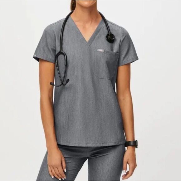 figs Catarina graphite  V-Neck Scrub Top Large nurse scrubs uniform - Picture 1 of 6